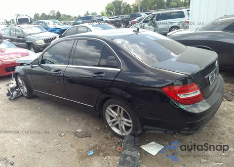 2013 Mercedes-Benz C 300 Sport 4Matic/Luxury 4Matic from USA, damaged, VIN WDDGF8AB0DR246744